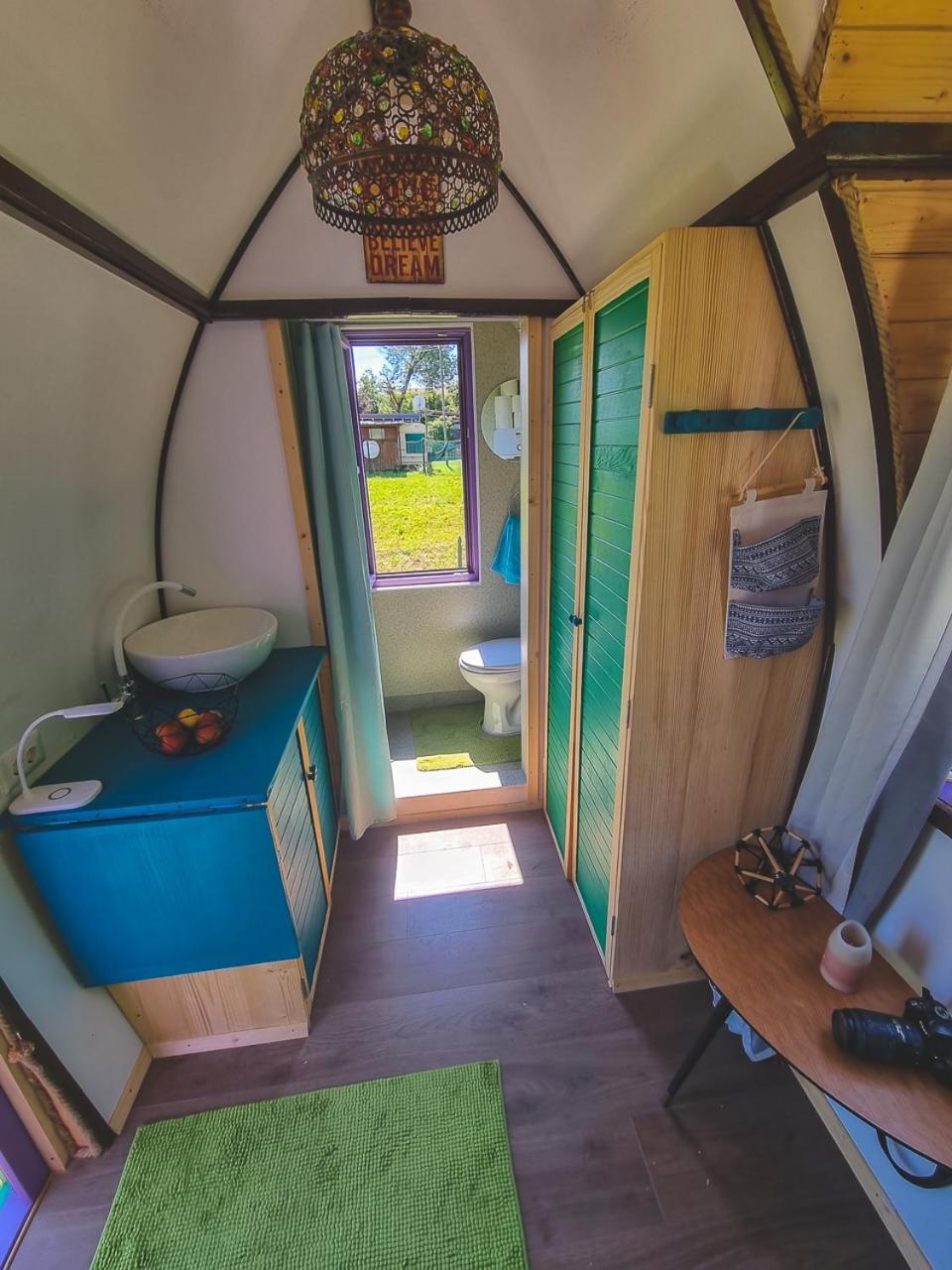 Central Tiny Houses Bucharest Exterior photo