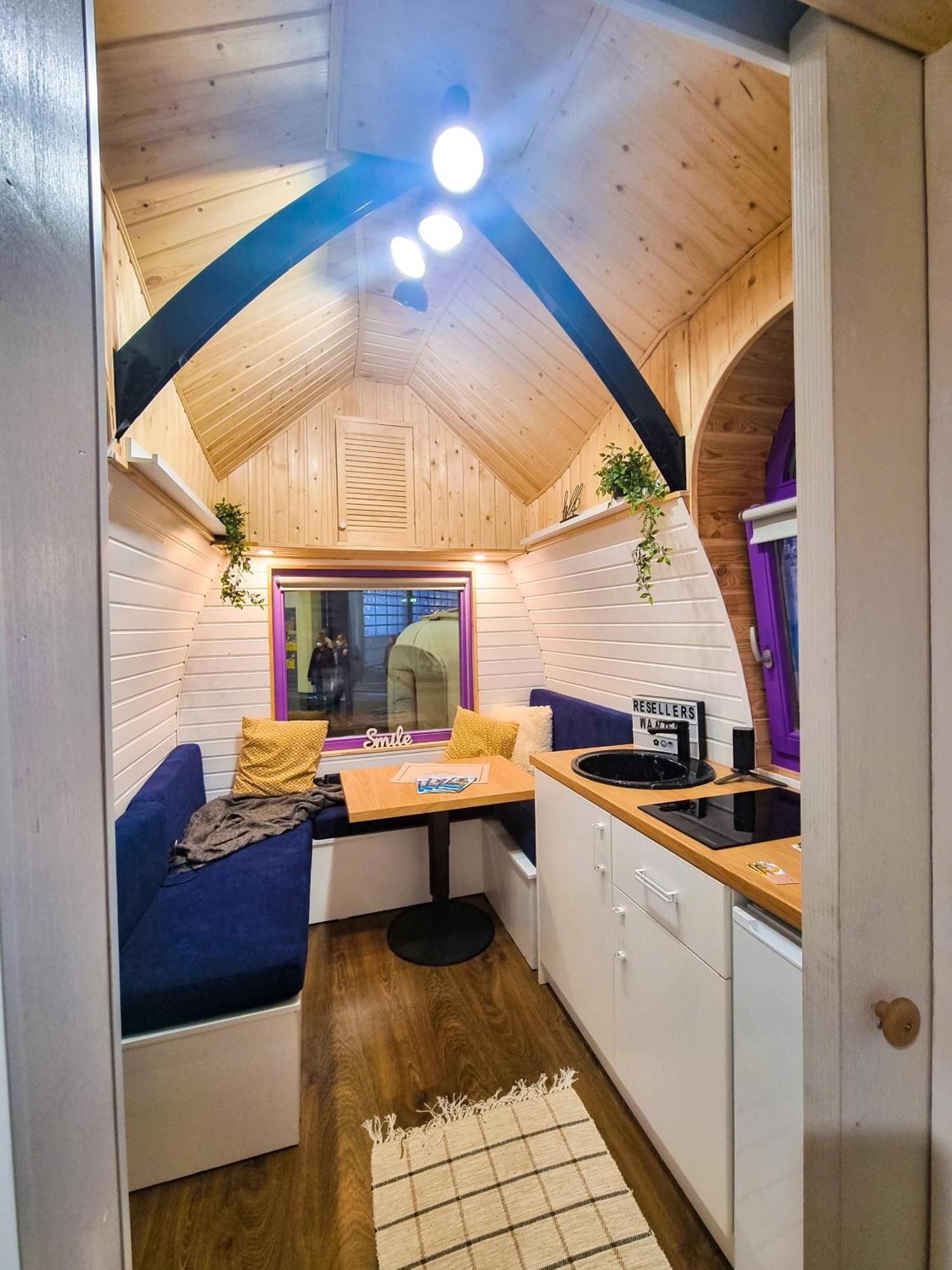 Central Tiny Houses Bucharest Exterior photo