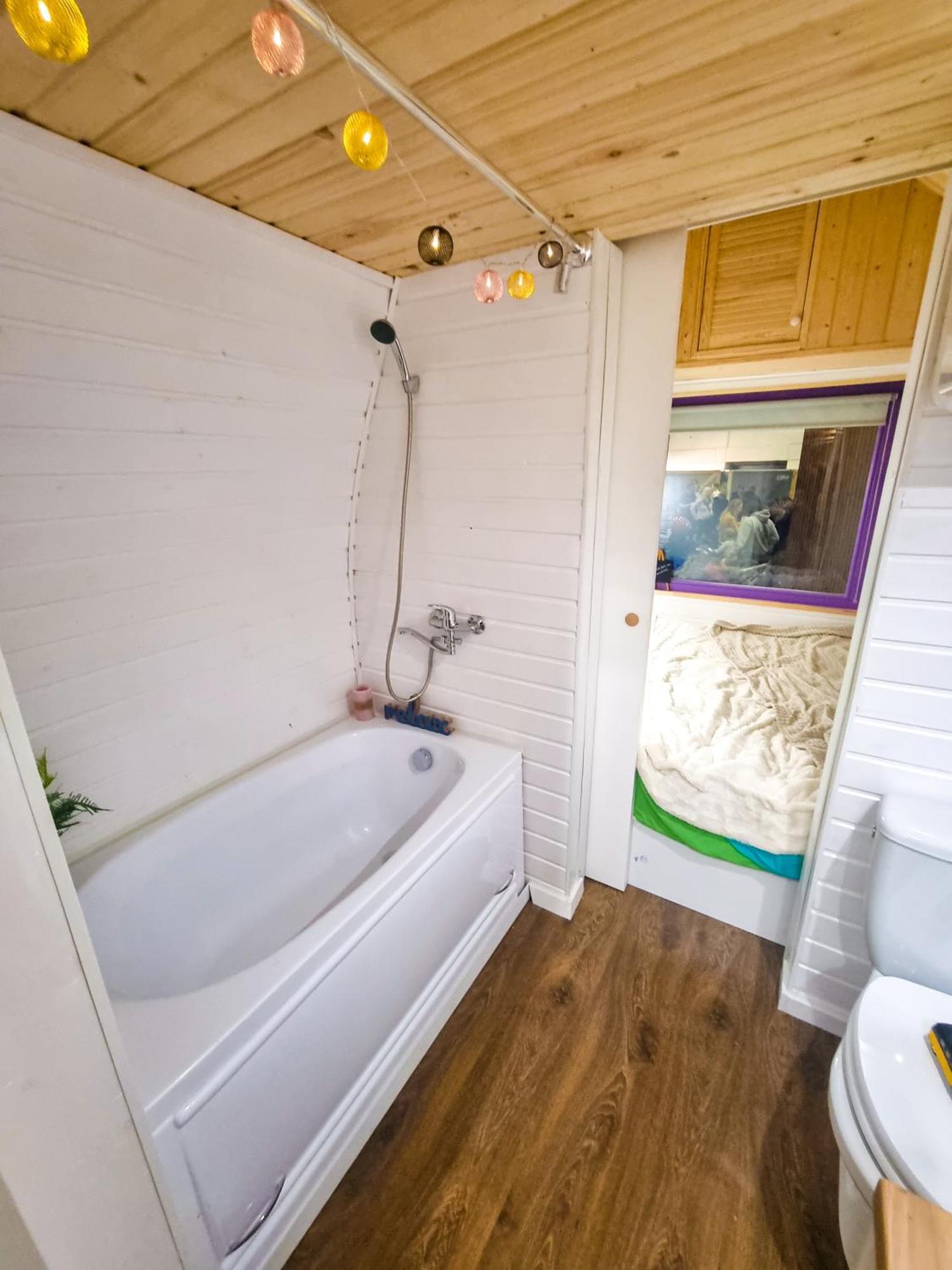 Central Tiny Houses Bucharest Exterior photo