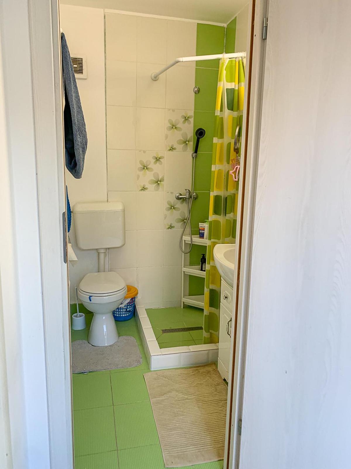 Central Tiny Houses Bucharest Exterior photo